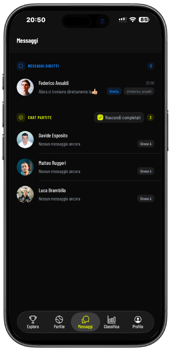 Schermata Messaggi dell'app Deuce: messaggi diretti e chat delle partite